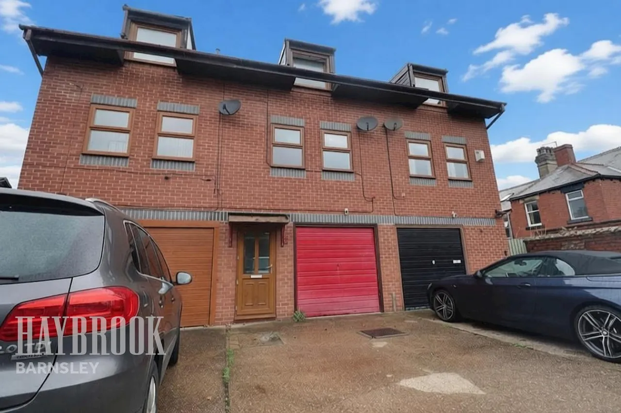 Lingard Court, Barnsley, photo 13