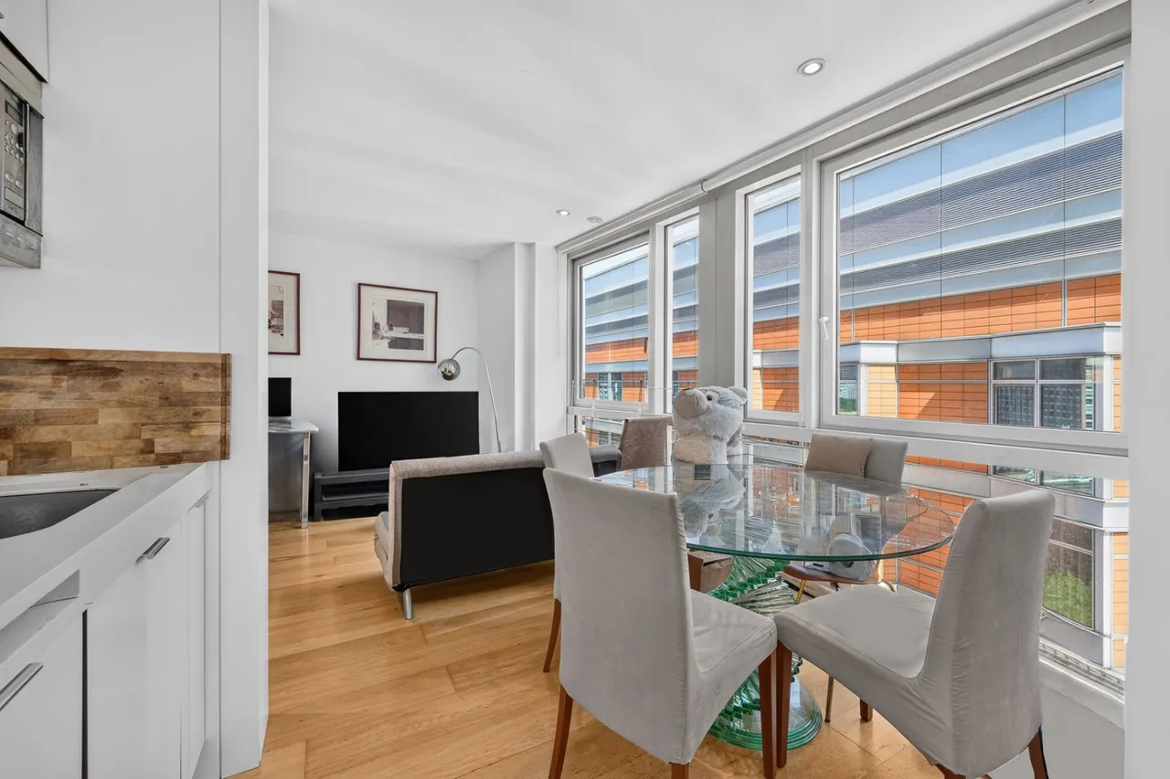 flat for sale, Fairmont Avenue, London, E14