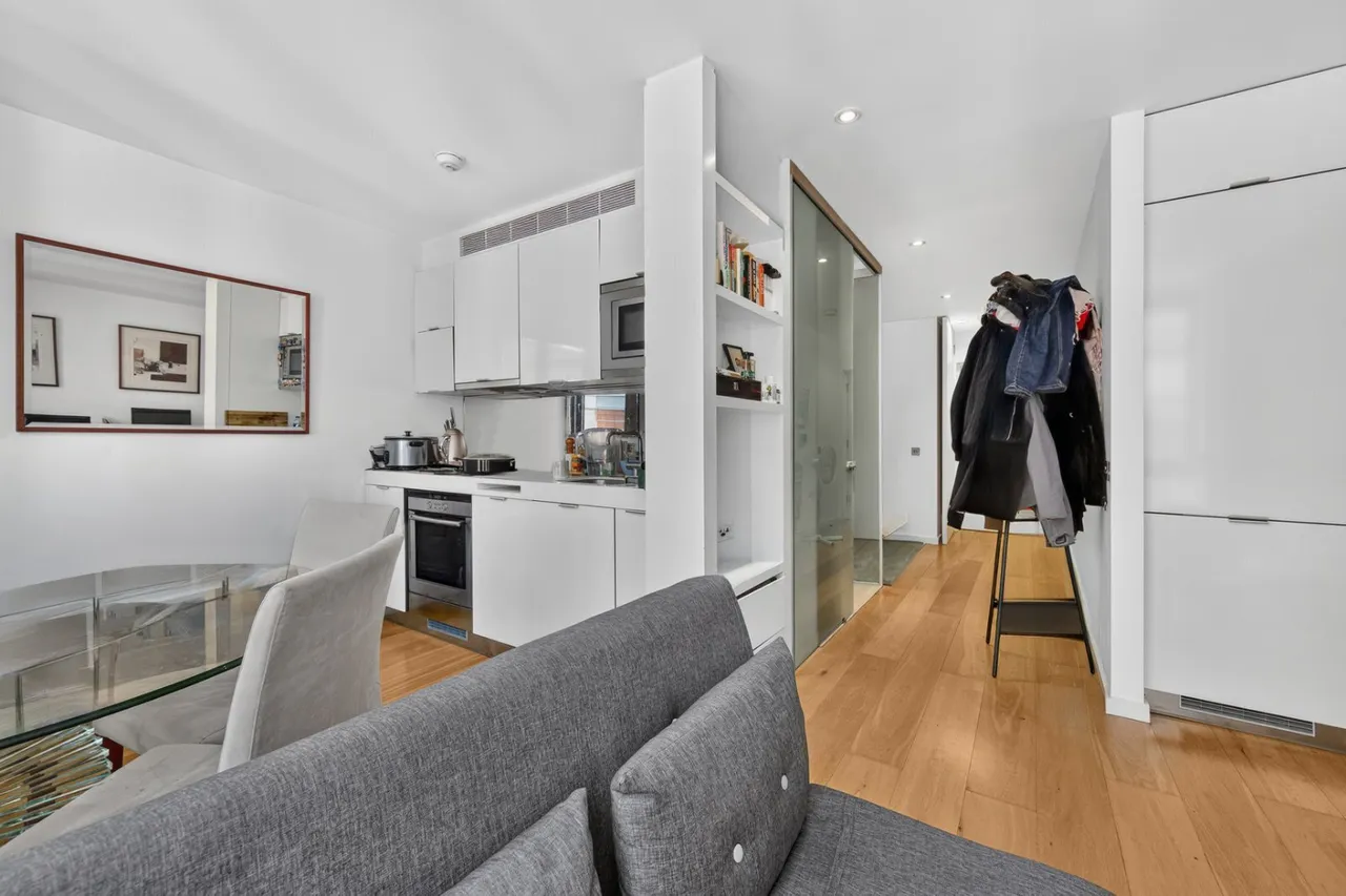 Fairmont Avenue, London, E14, photo 7