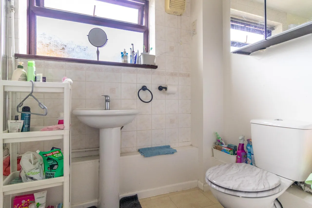 Shepherds Spring Lane, Andover, SP10, photo 6
