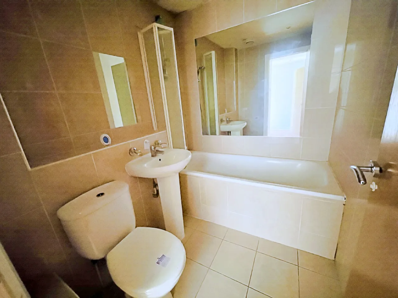 Lyon Road, Harrow, HA1, photo 4