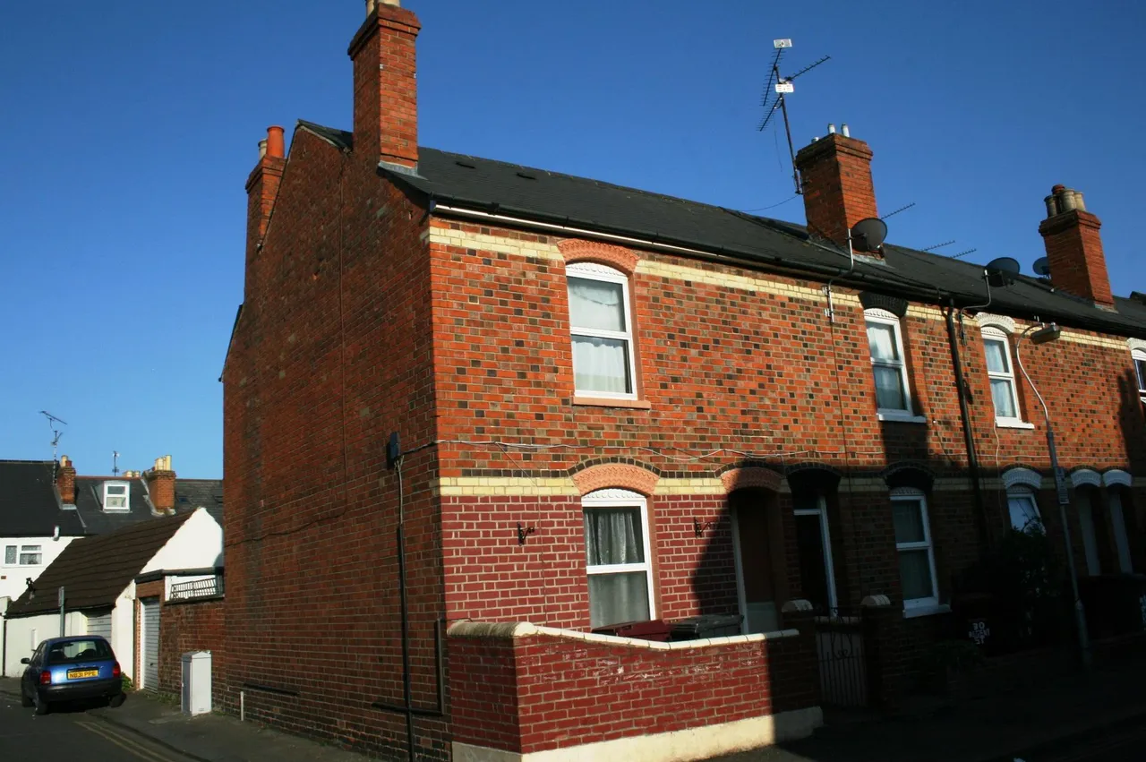 2 bed flat to rent, Regent Street, Reading, RG1