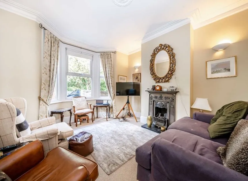 Eastbank Road, Hampton Hill, TW12, photo 2
