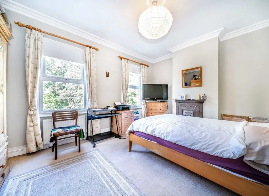 Eastbank Road, Hampton Hill, TW12, photo 6
