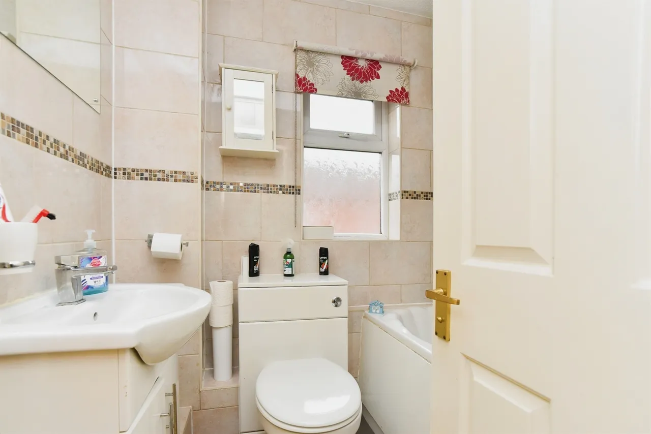 Blackthorn Mews, Chippenham, SN15, photo 11