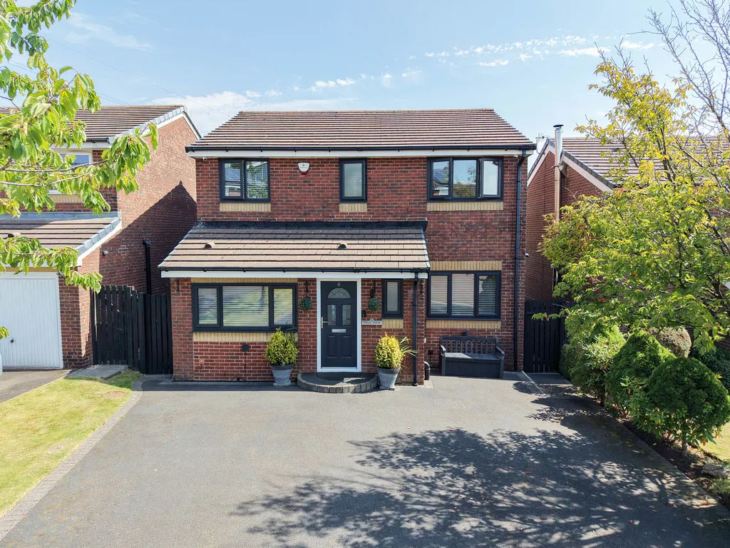 4 bed house for sale — Fell View, Bacup OL13 8GA