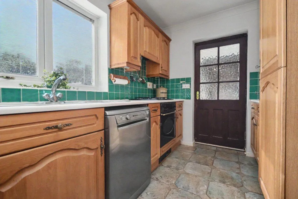 Aysgarth Close, Wakefield, WF2, photo 13