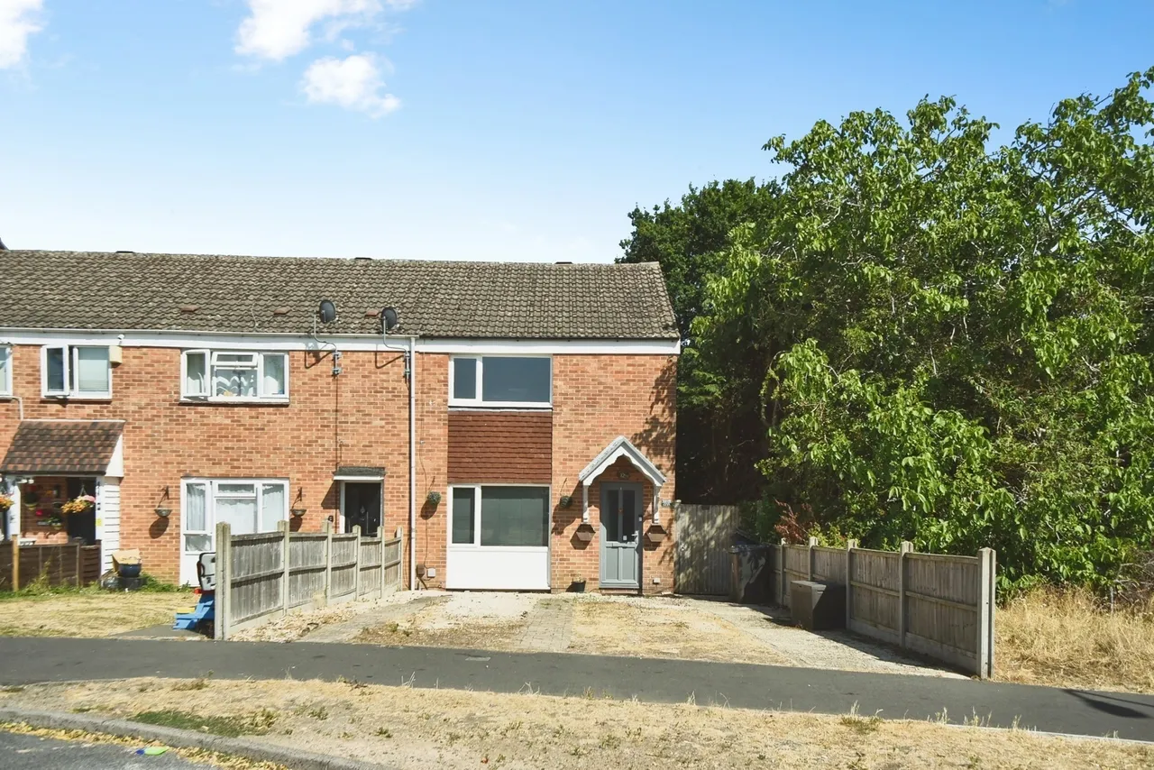 Lancaster Close, Thatcham, RG18, photo 19