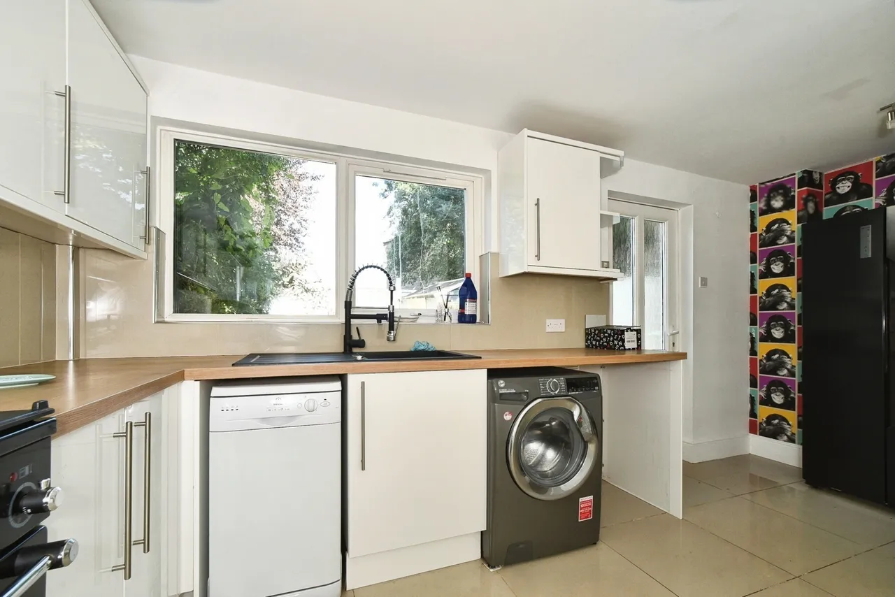 Lancaster Close, Thatcham, RG18, photo 4