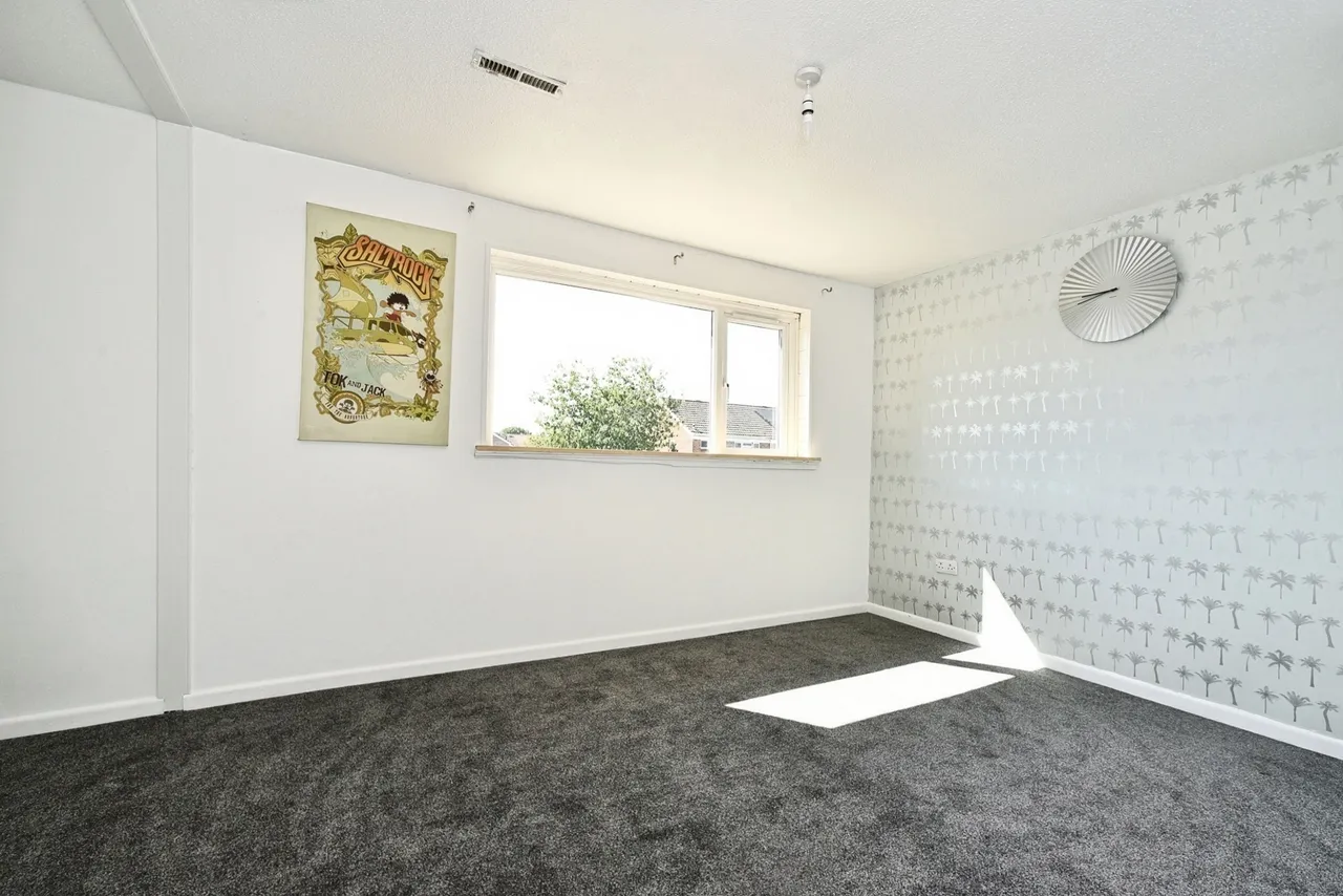 Lancaster Close, Thatcham, RG18, photo 13