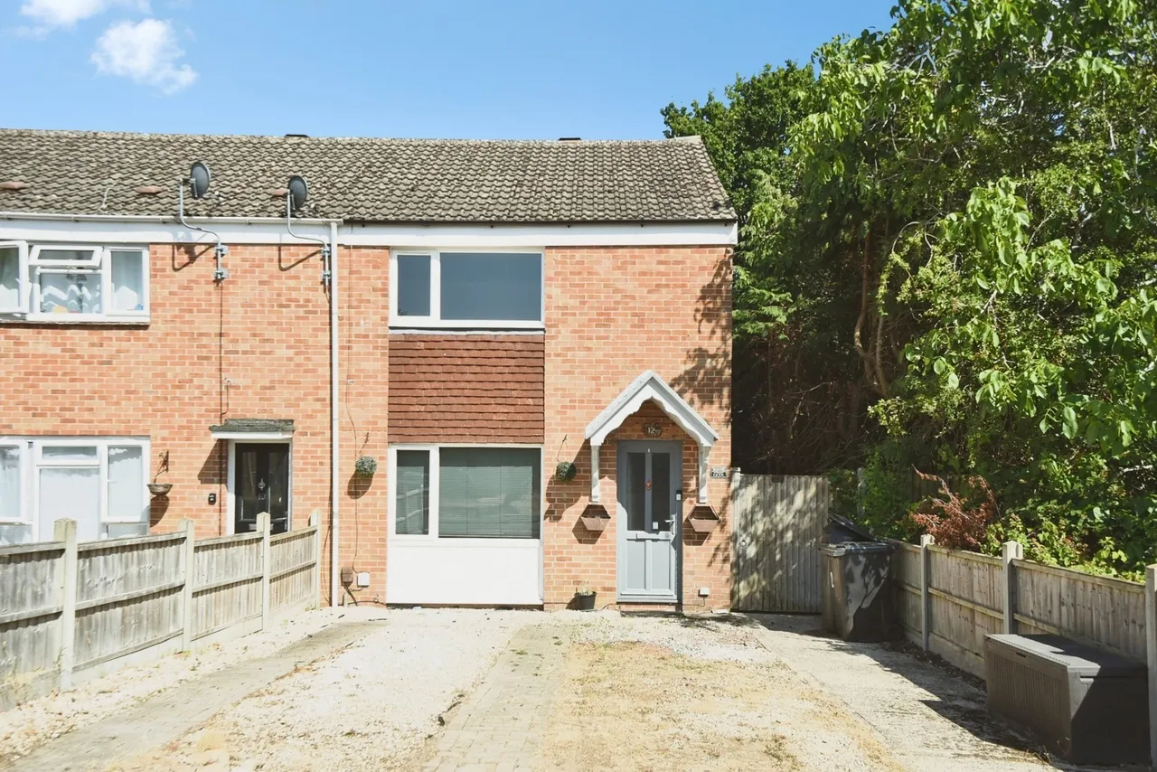 2 bed house for sale, Lancaster Close, Thatcham, RG18