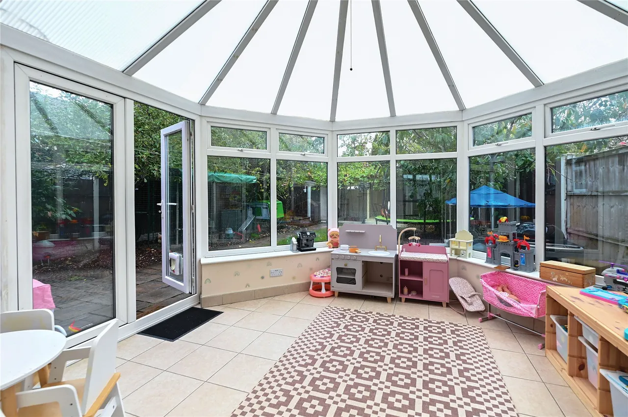 Longford Way, Stanwell, TW19, photo 6