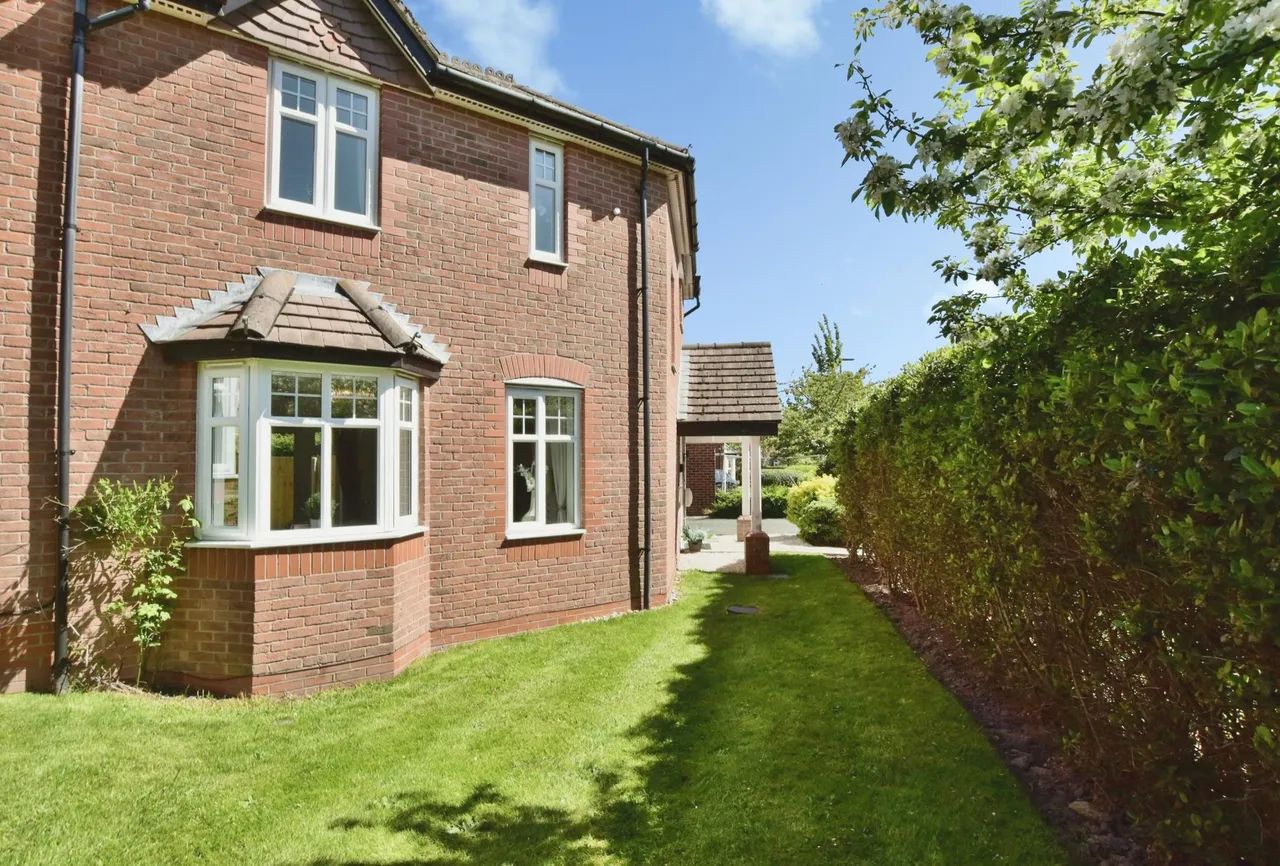 Sandmoor Place, Lymm, WA13, photo 19