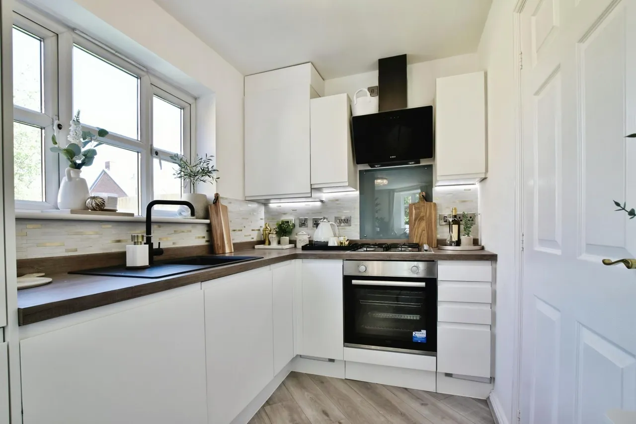 Sandmoor Place, Lymm, WA13, photo 2