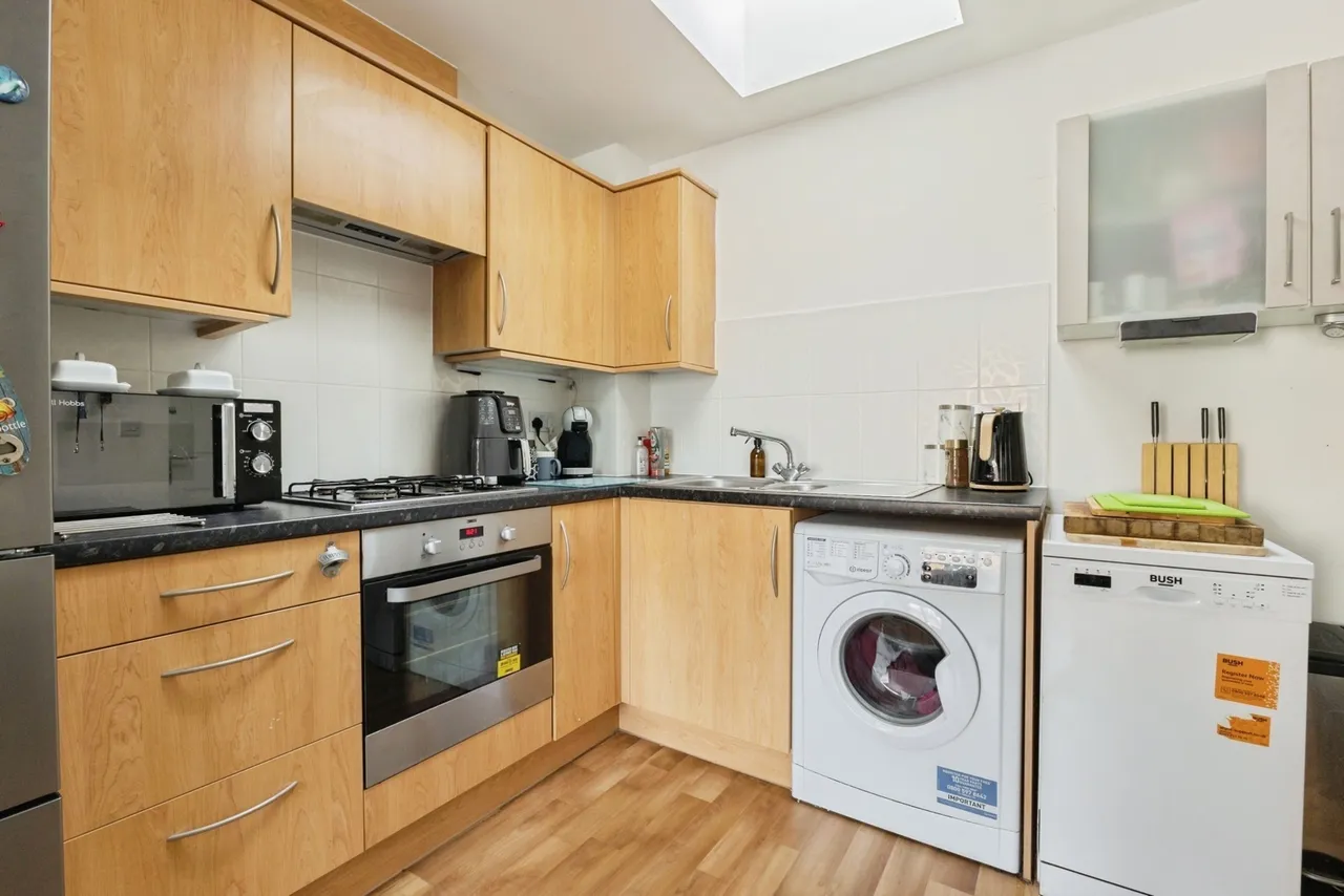 Sunderland Close, Carbrooke, Thetford, Norfolk, IP25, photo 6
