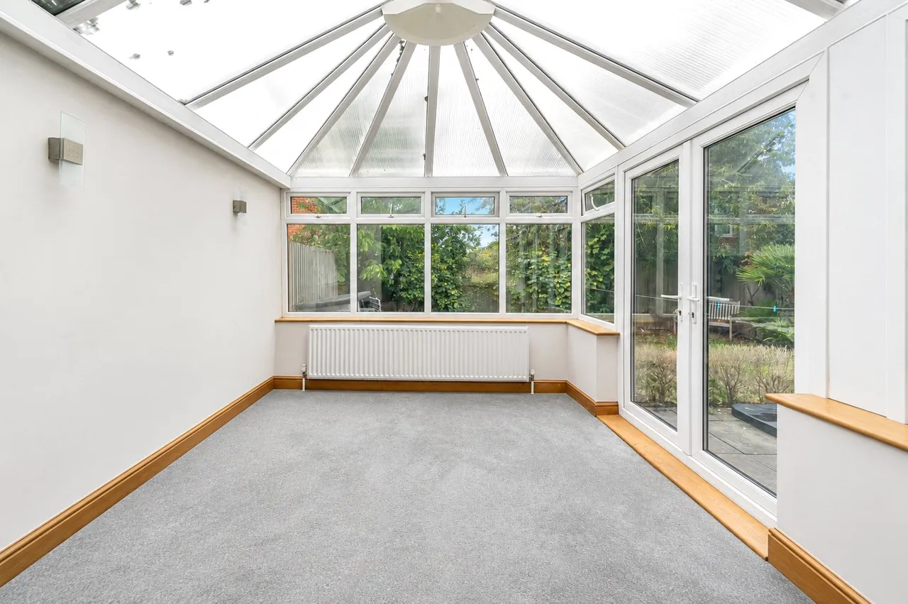 South Avenue, Farnham, GU9, photo 6