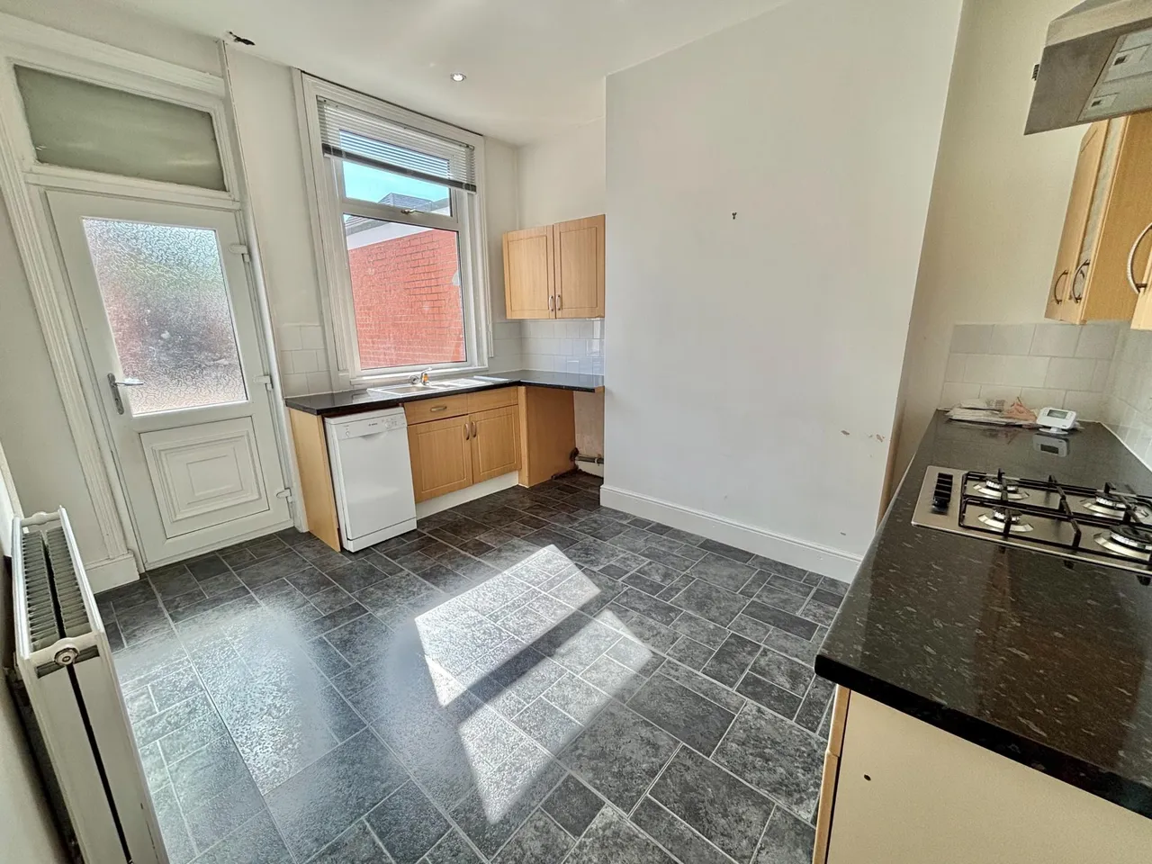 Fields New Road, Oldham, OL9, photo 4