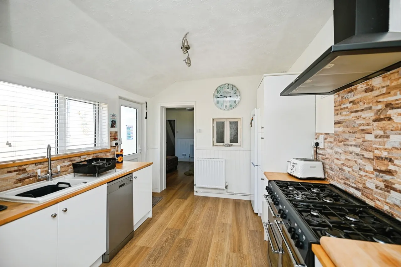 Woodside Avenue, Dersingham, King's Lynn, Norfolk, PE31, photo 7