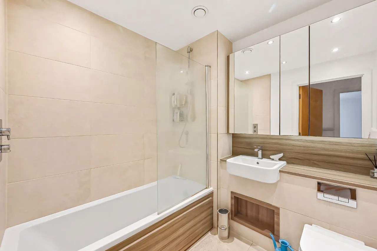 Lismore Boulevard, Colindale, NW9, photo 10