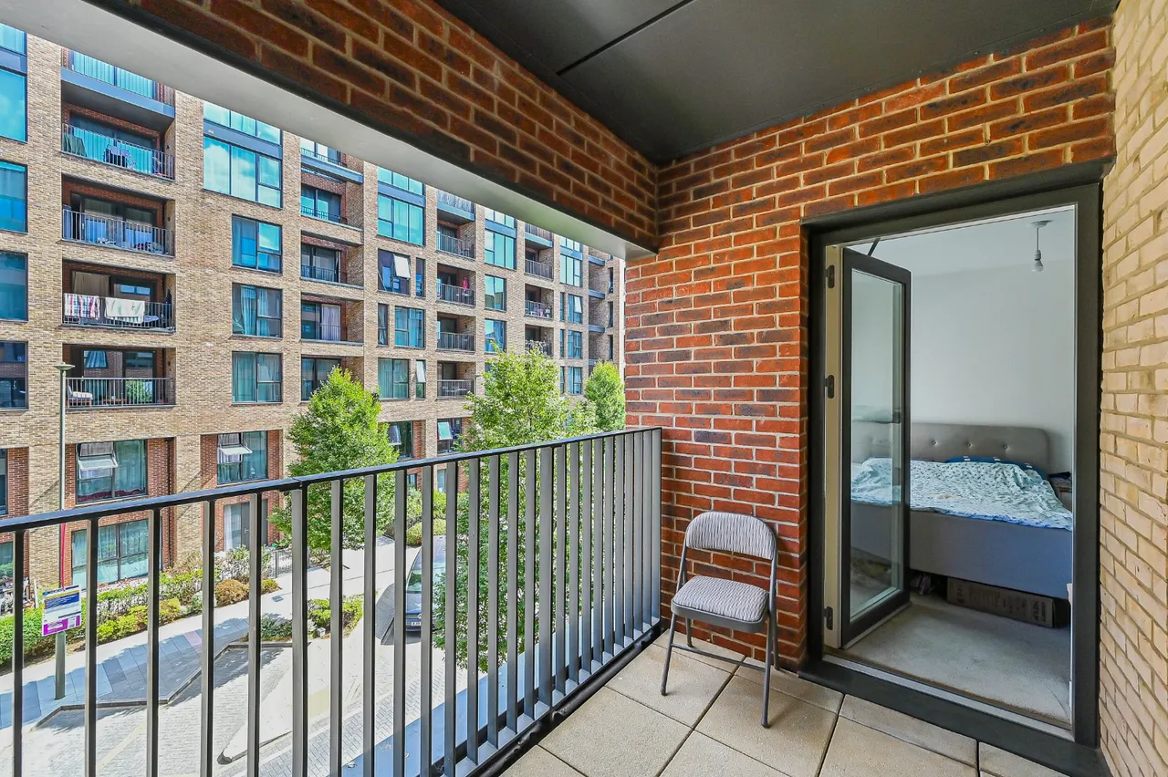 Lismore Boulevard, Colindale, NW9, photo 11