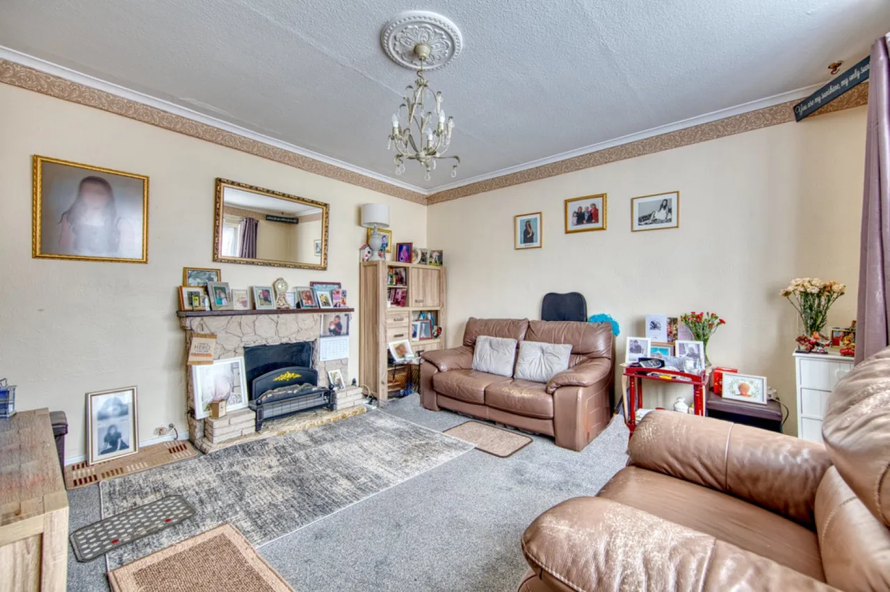 Finchingfield Avenue, Woodford, photo 4