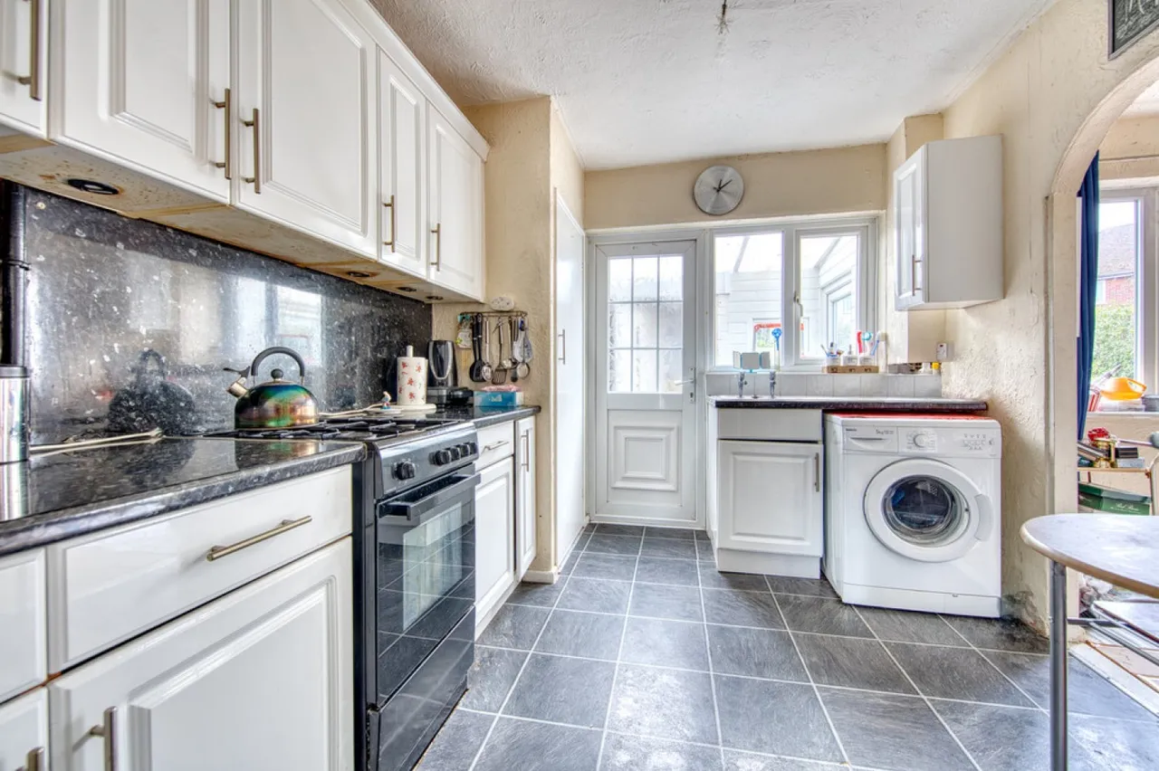 Finchingfield Avenue, Woodford, photo 5