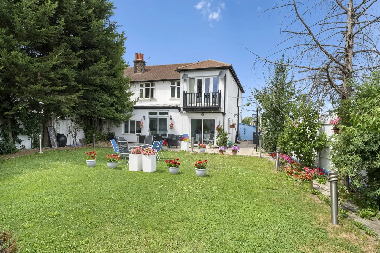 Portsmouth Road, Surbiton, KT6, photo 3