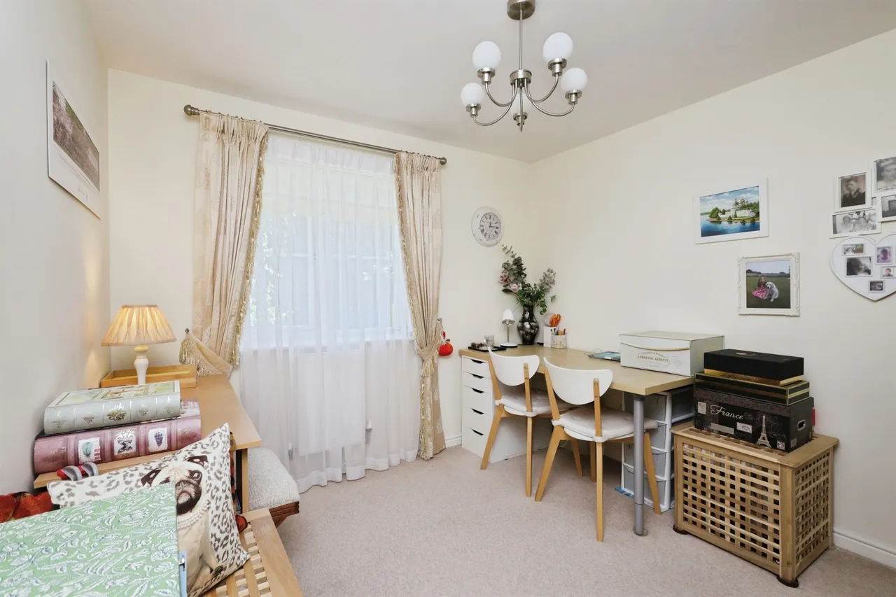 Buckle Gardens, Hellingly, BN27, photo 10