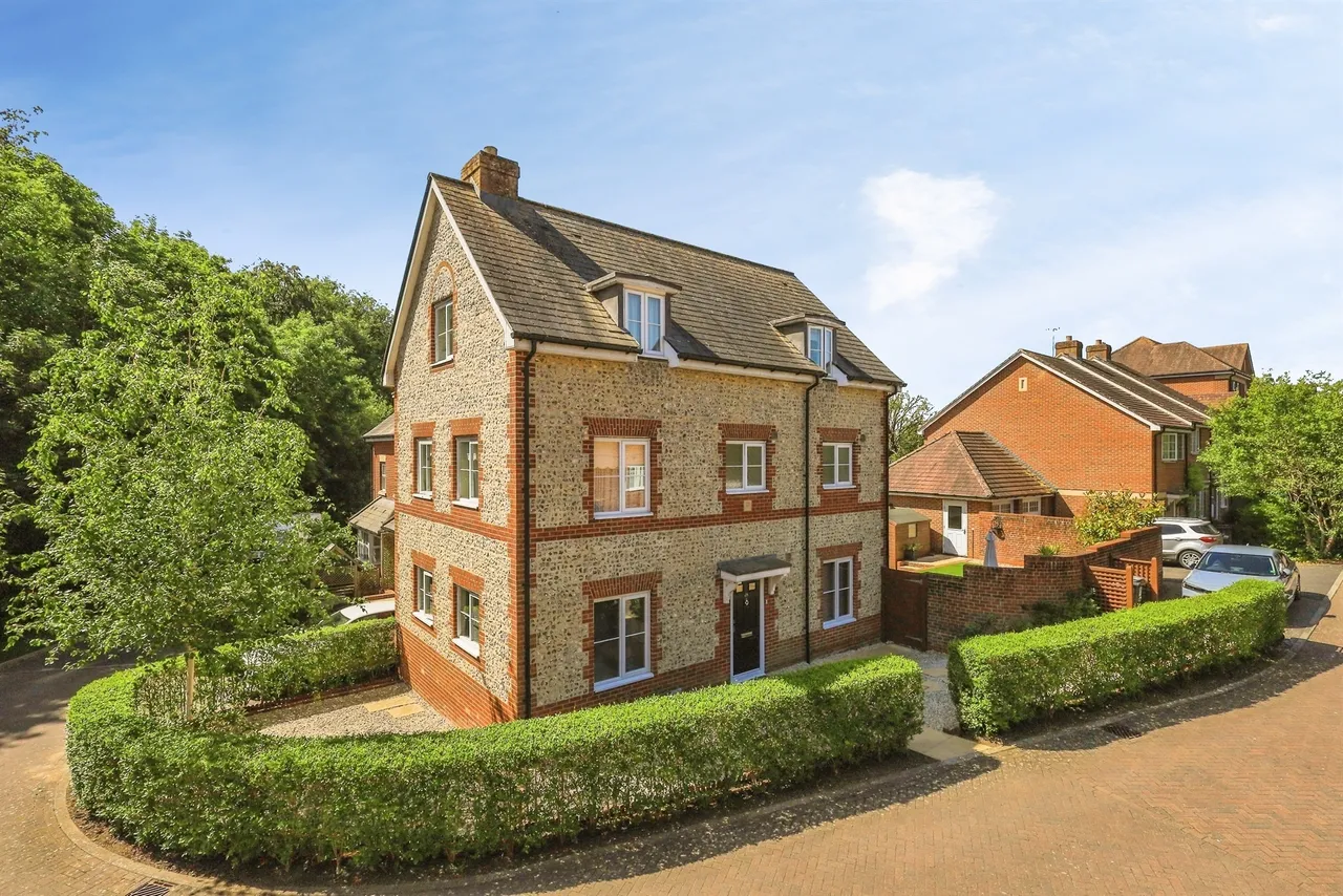 5 bed house for sale, Buckle Gardens, Hellingly, BN27