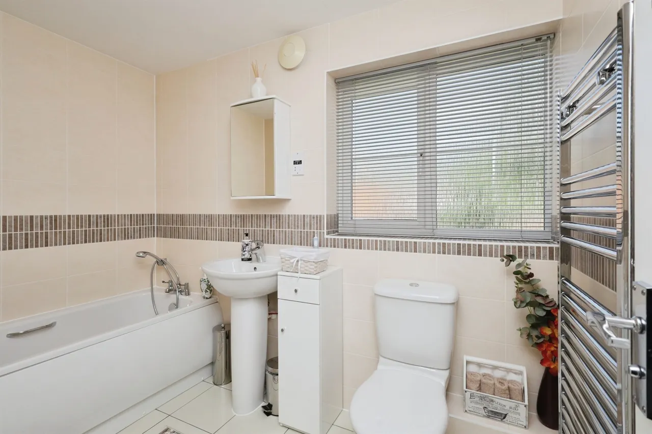 Buckle Gardens, Hellingly, BN27, photo 16