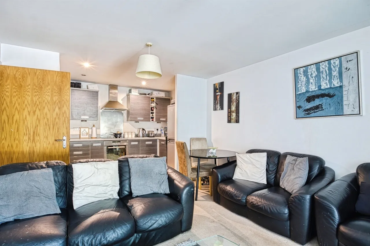 Bouverie Court, Leeds, LS9, photo 6