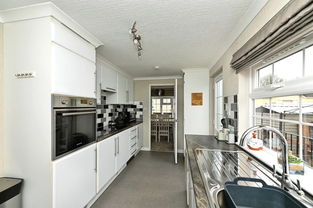 Main Road, West Winch, PE33, photo 3