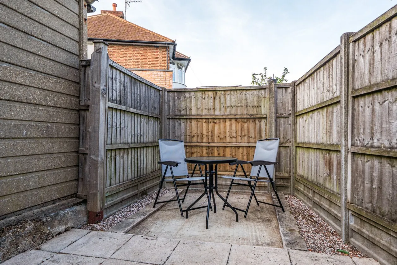 Hampden Way, London, N14, photo 17