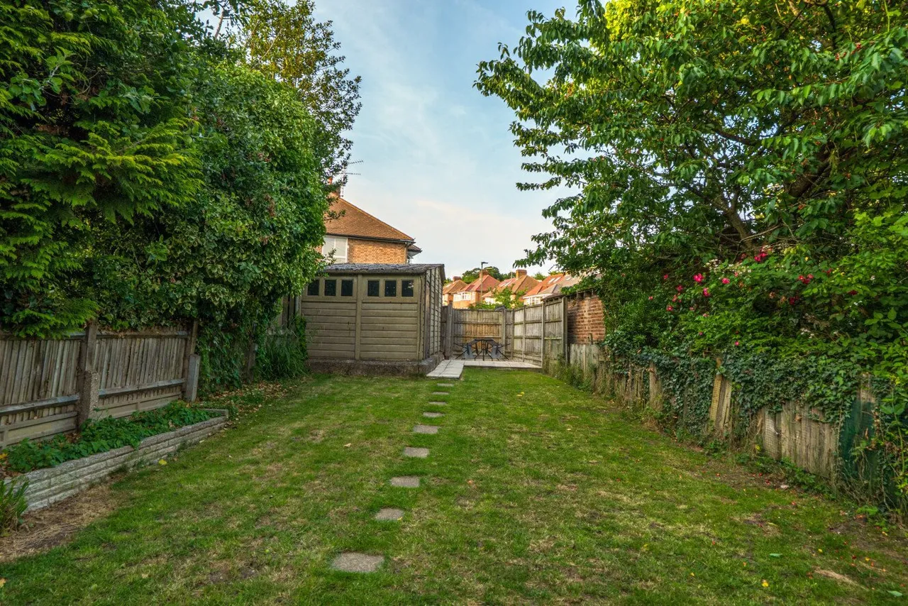 Hampden Way, London, N14, photo 18