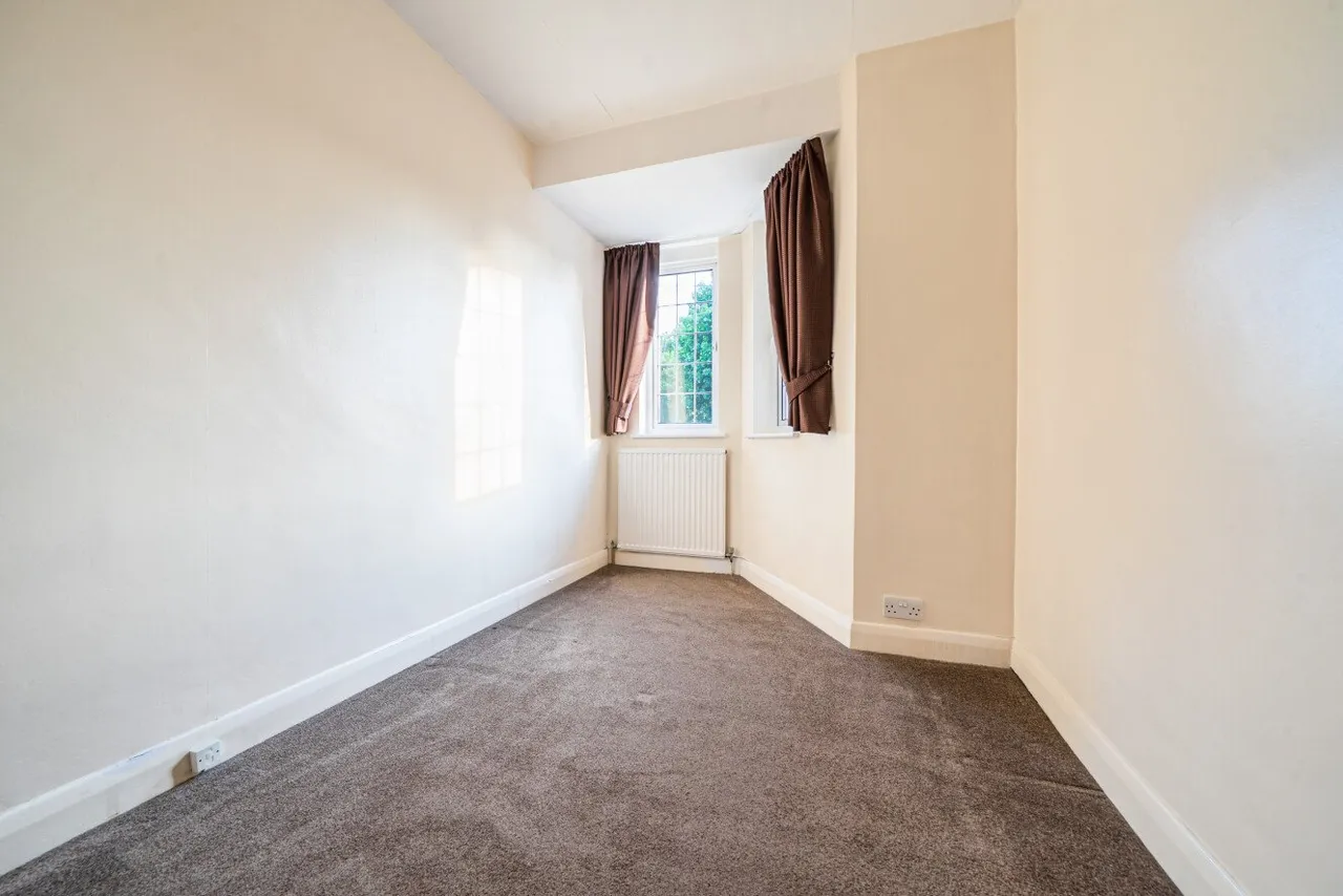 Hampden Way, London, N14, photo 10