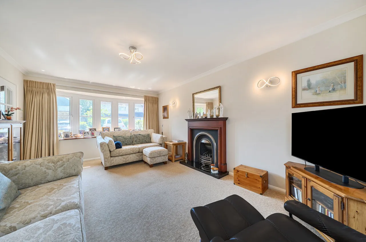Birch Tree View, Lightwater, Surrey, GU18 5TZ, photo 5