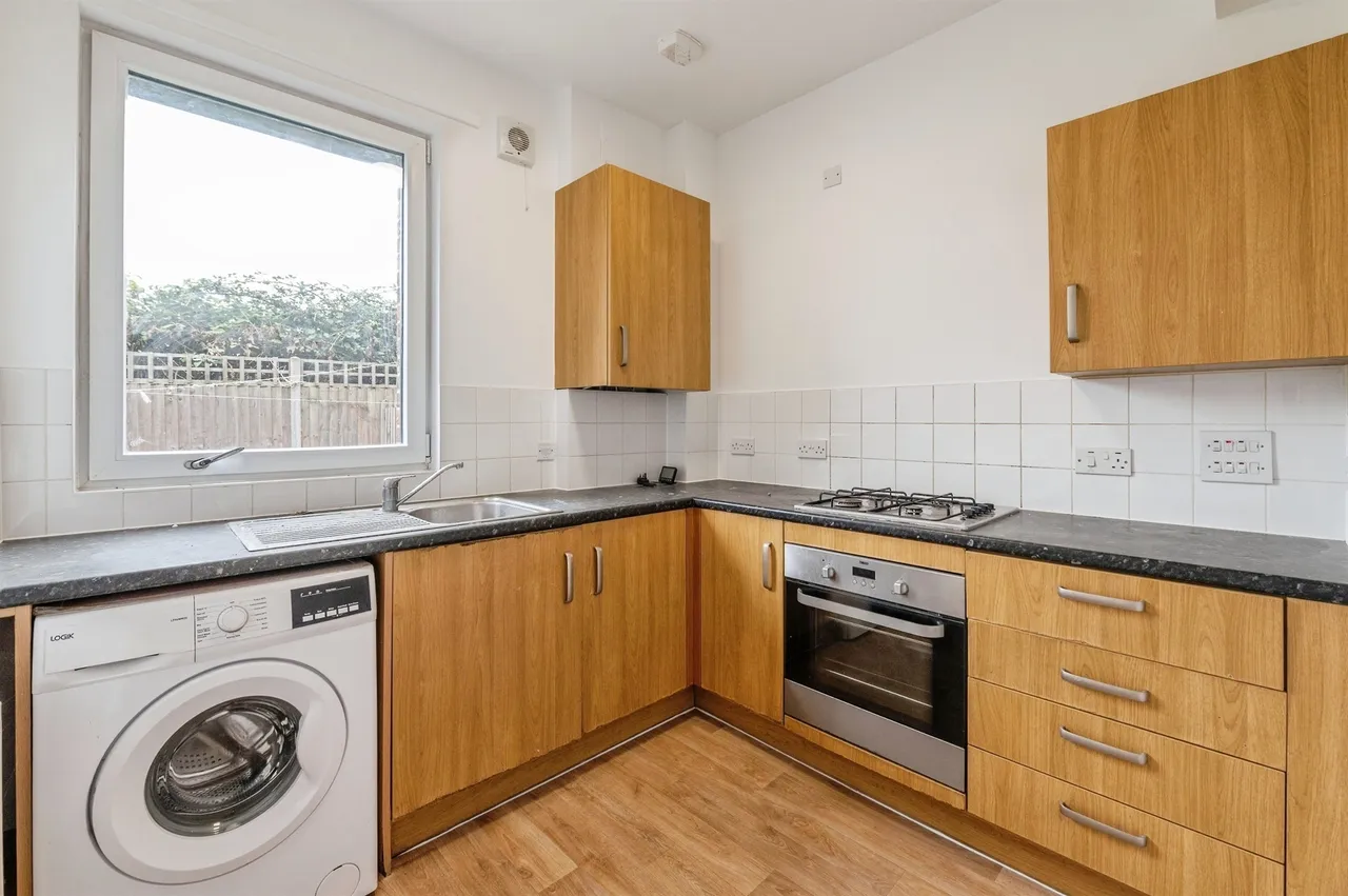 Northview Avenue, Tilbury, photo 5
