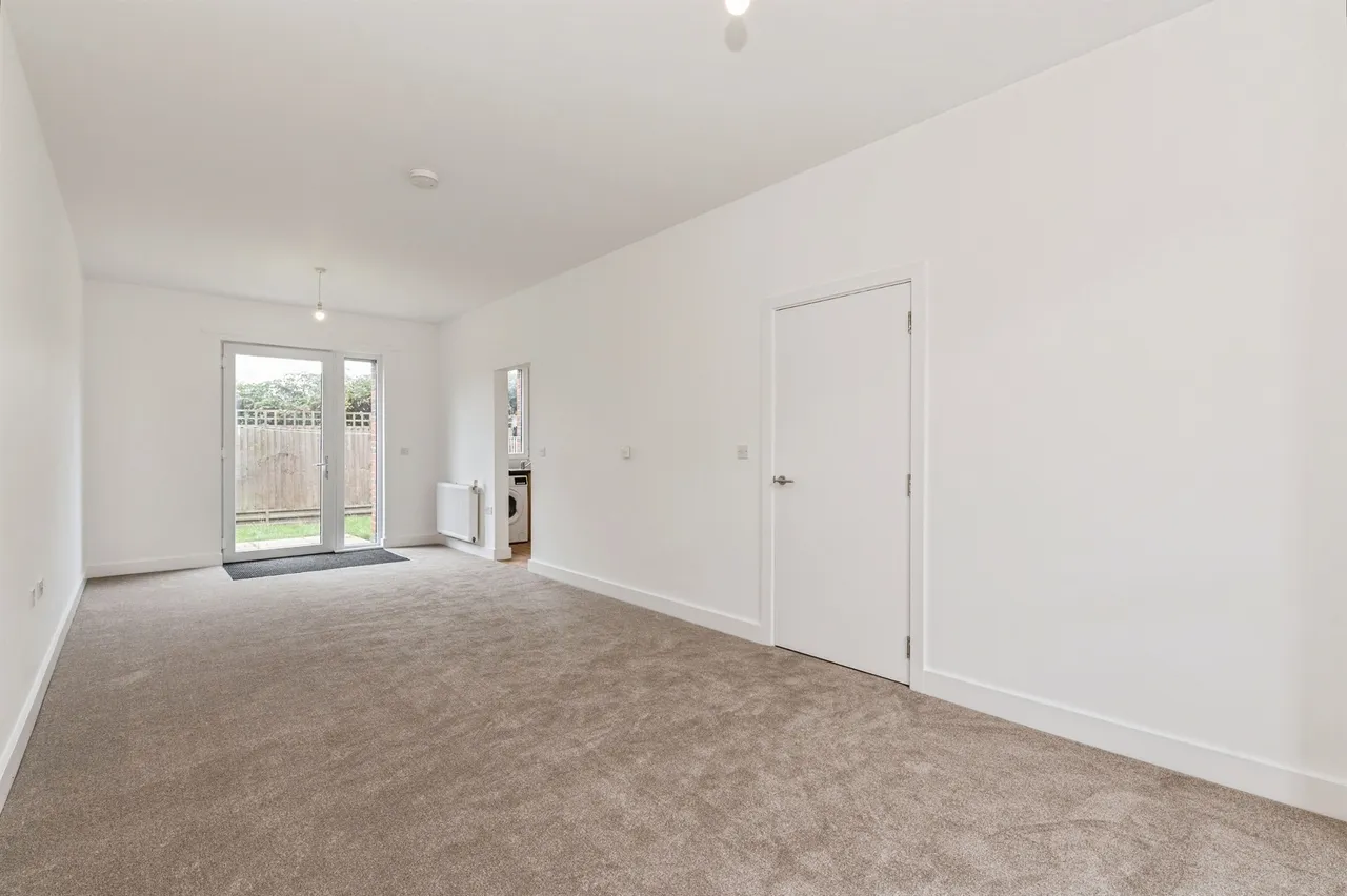Northview Avenue, Tilbury, photo 4