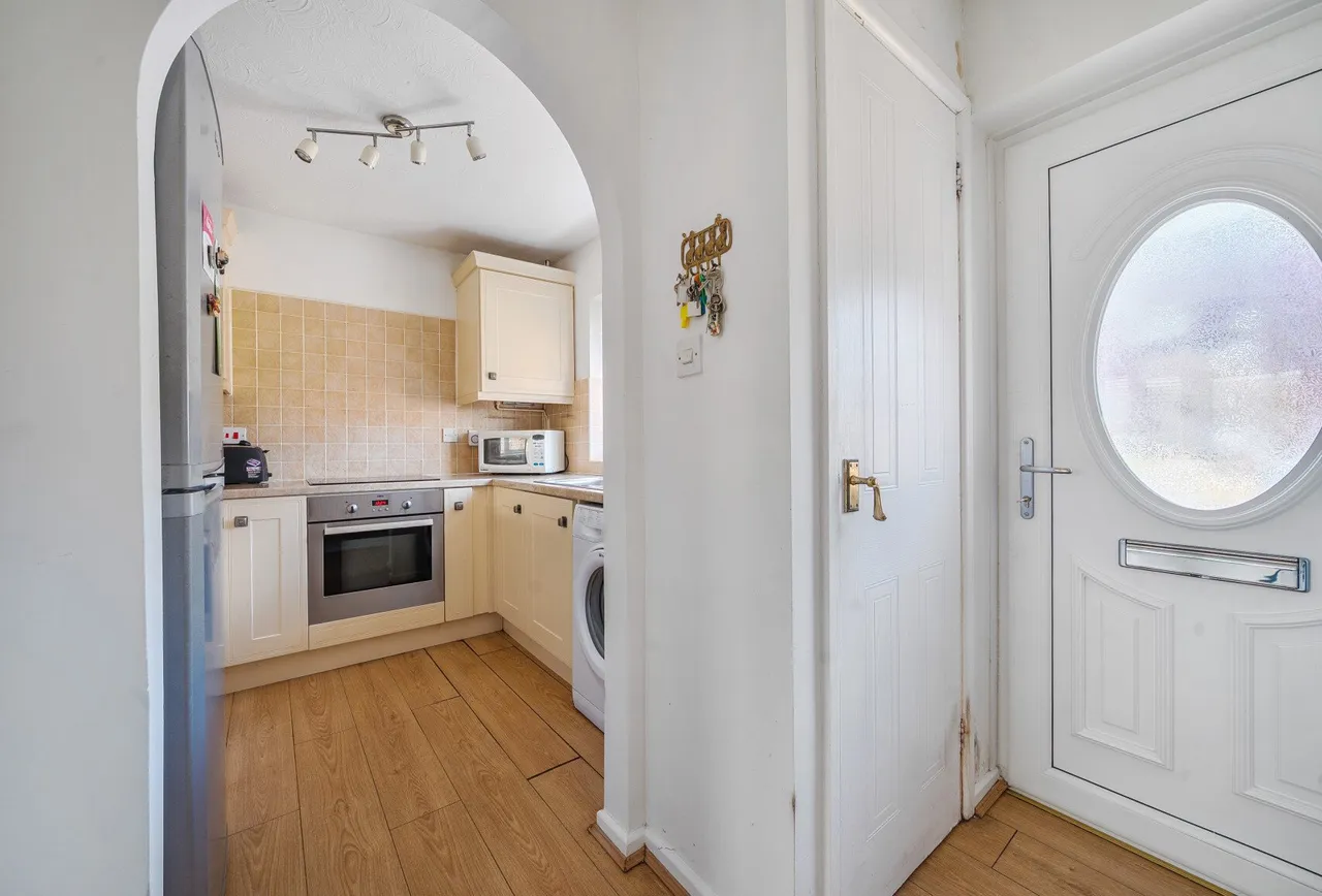 Troon Drive, Gloucestershire, Warmley, BS30 8GR, photo 6