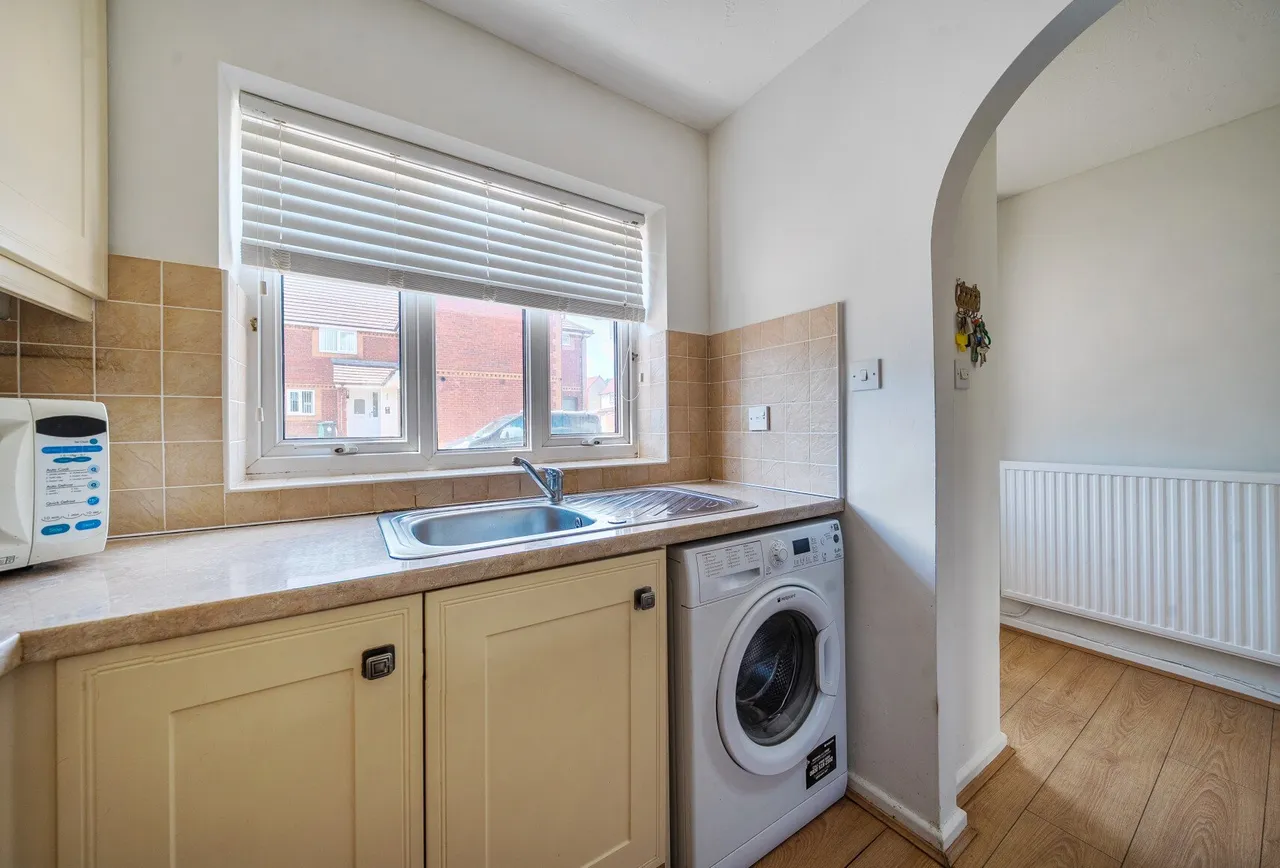 Troon Drive, Gloucestershire, Warmley, BS30 8GR, photo 7