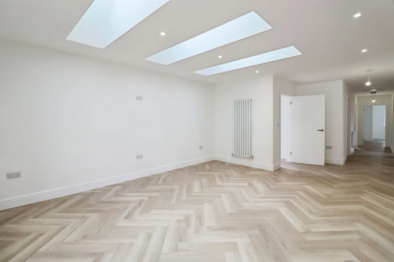 St. Brannocks Close, Barry, CF62, photo 6