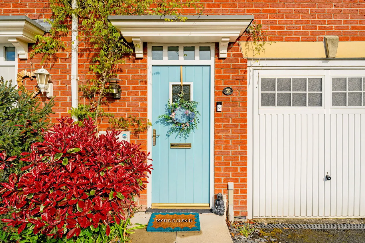 Wateredge Close, Leigh, WN7 3UP, photo 2