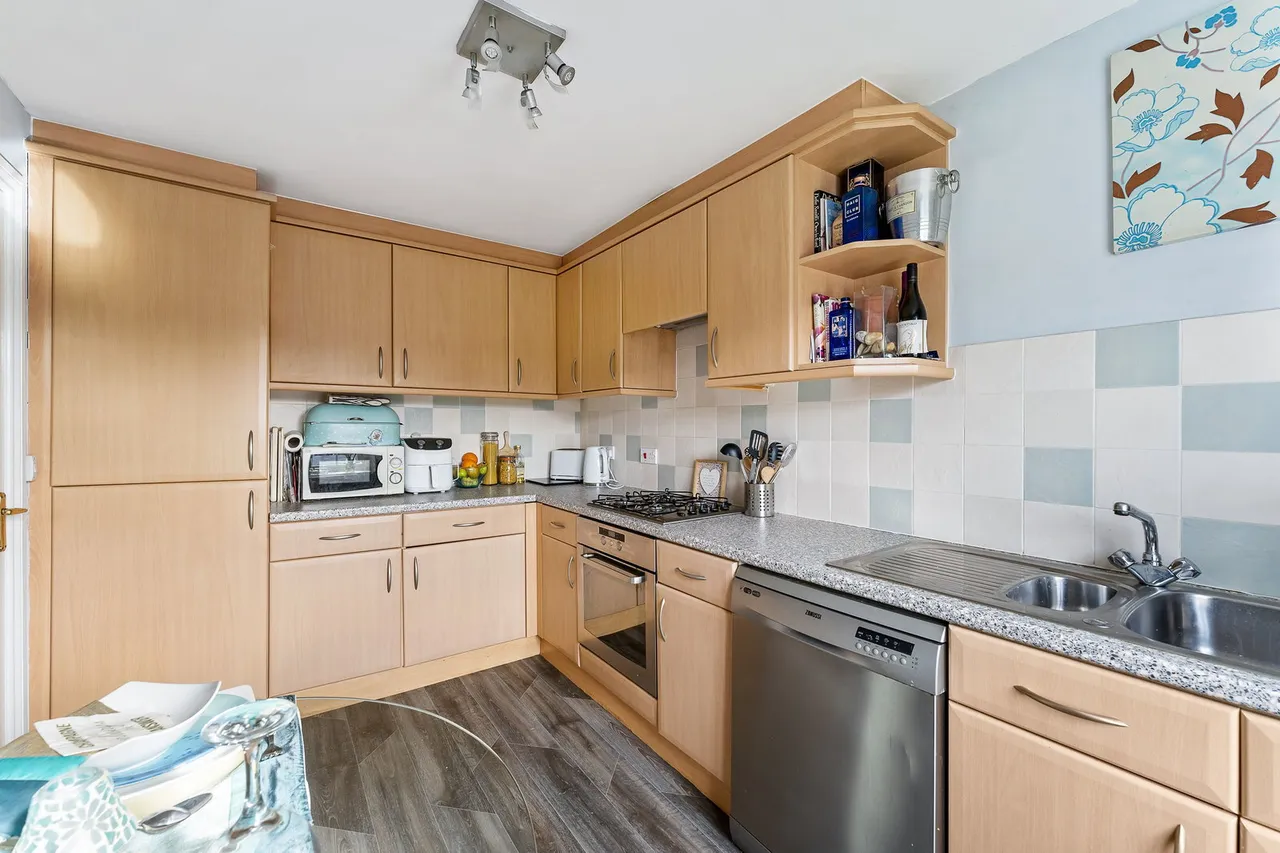 Wateredge Close, Leigh, WN7 3UP, photo 11