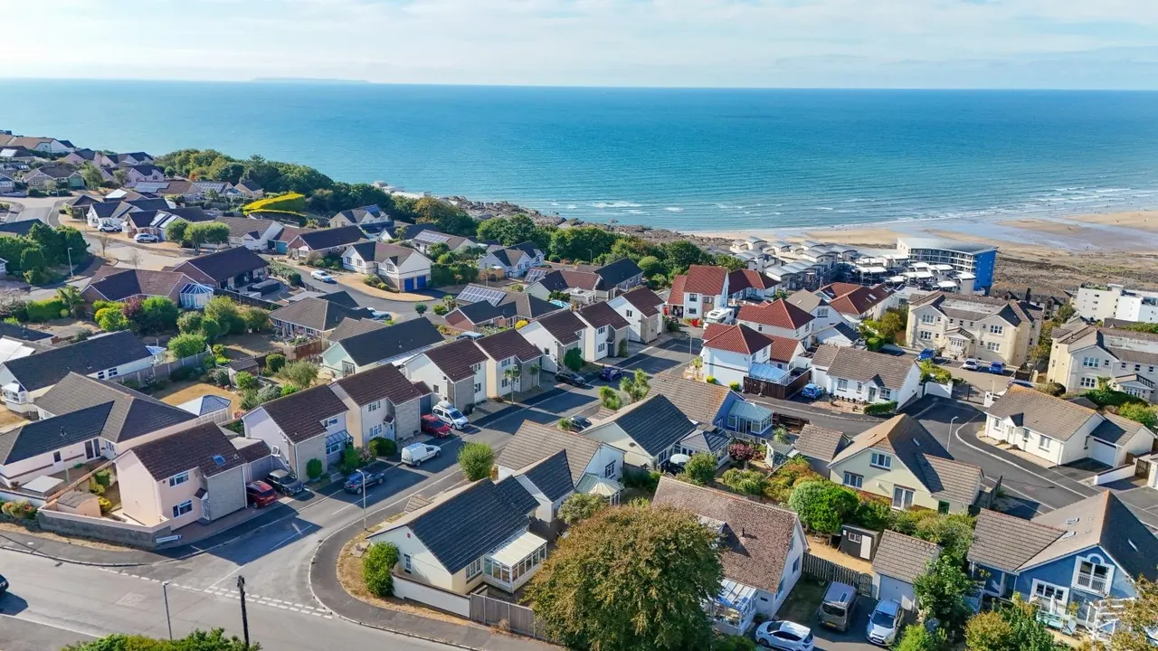 Stanwell Drive, Westward Ho, EX39, photo 23