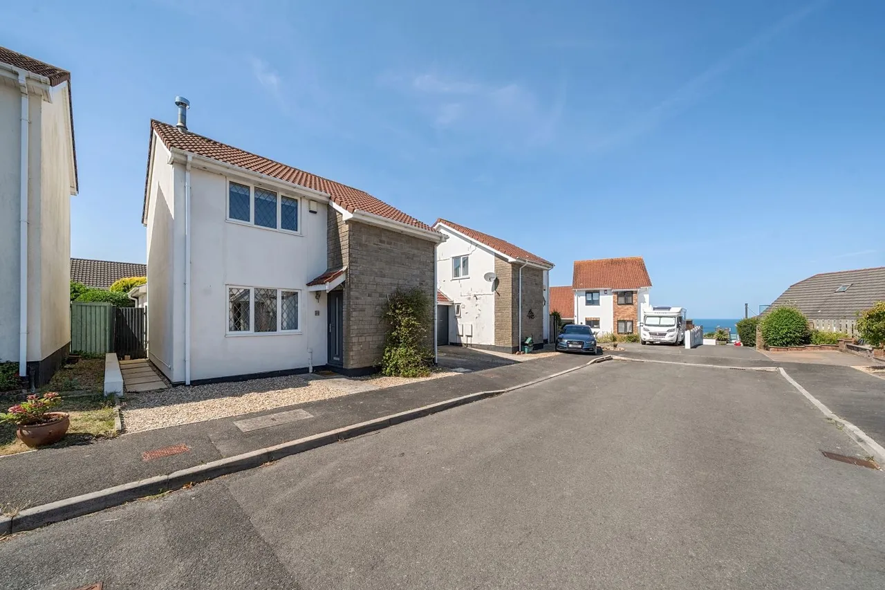 Stanwell Drive, Westward Ho, EX39, photo 24