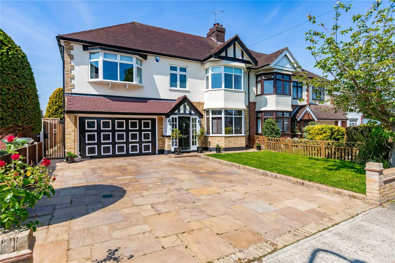 Westmoreland Avenue, Hornchurch, RM11, photo 5