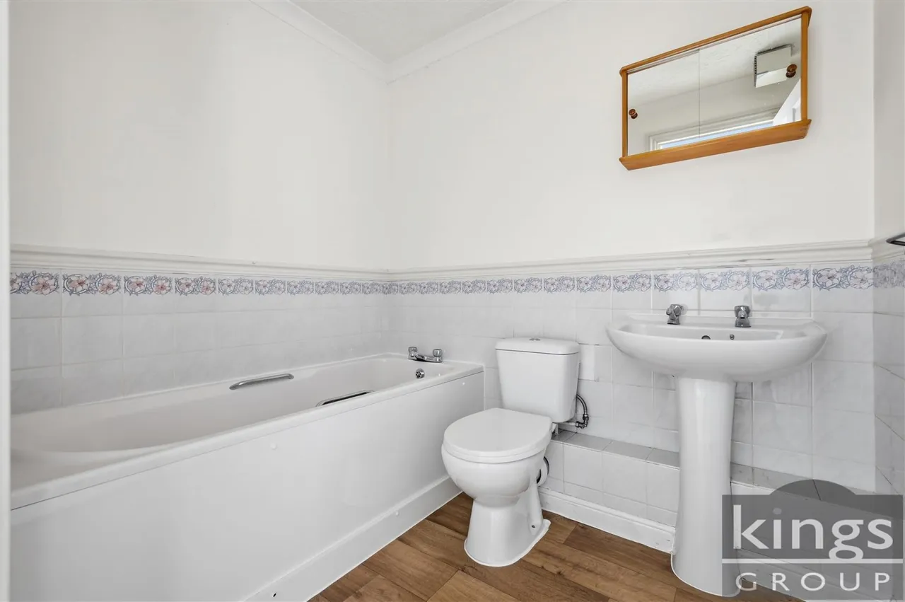 Gater Drive, Enfield, photo 11