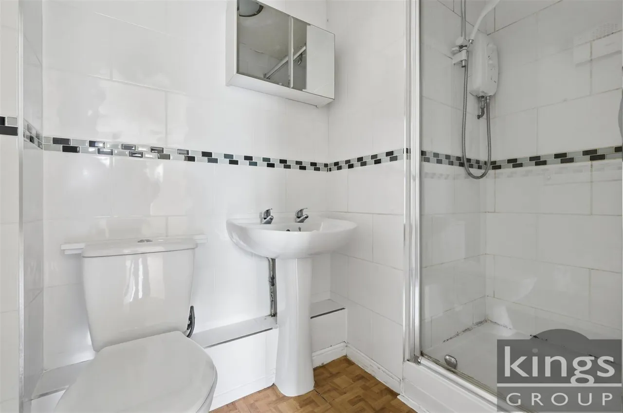 Gater Drive, Enfield, photo 12
