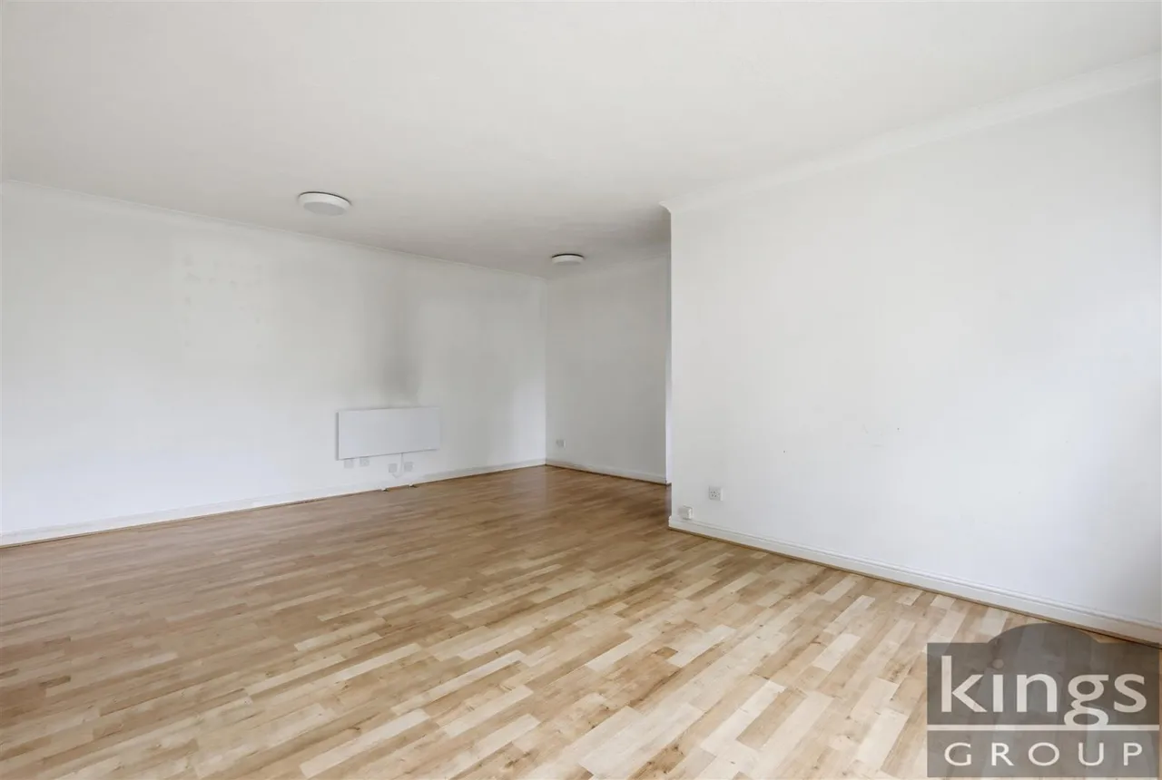 Gater Drive, Enfield, photo 5