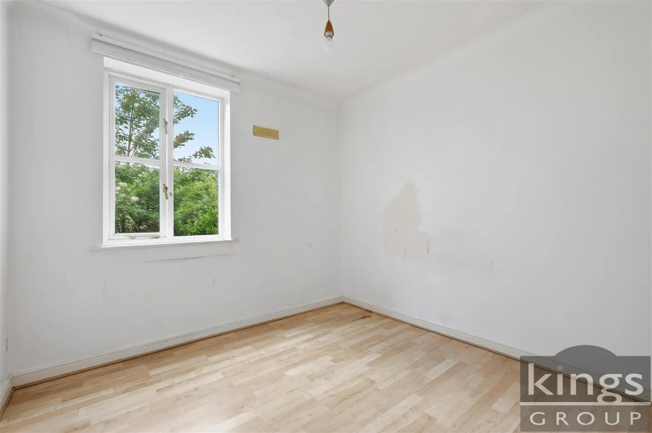 Gater Drive, Enfield, photo 10